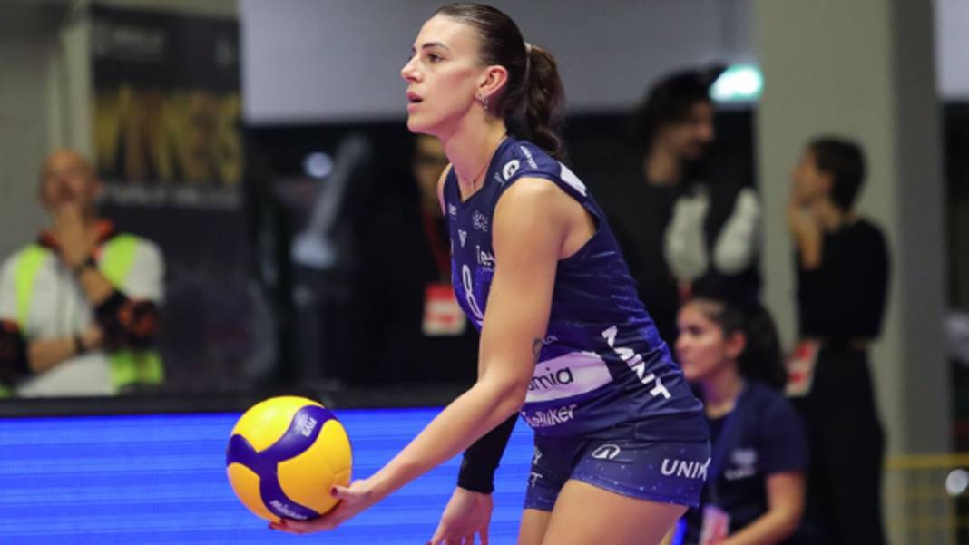 Kupa koleksiyoncusu Fenerbahçe'de: Formasını emekli ettiler 3